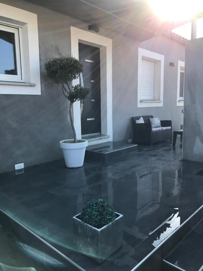 L'Oliveras Pezens Extérieur photo